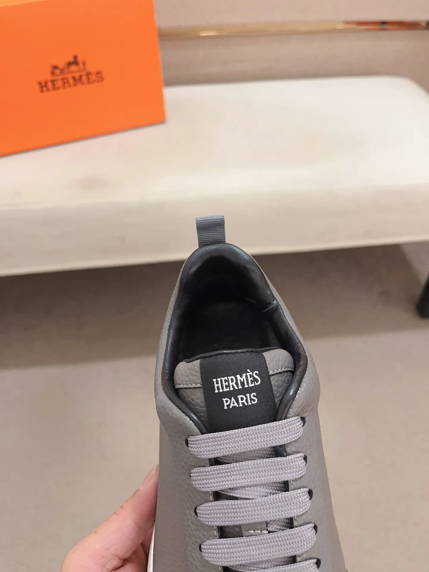 Men's clothing and shoes💰: 442💰《HERMES》【Classic original single version】Hermès; top 🔝purchase agent🔍🔍men's latest 🇺🇸 counter sales simultaneously, imported from Italy original ▲▲cowhide ▲▲ (high-end, nobility, class) ) Exquisite workmanship (Italian 🇮🇹 imported water-dyed 🐂 cowhide lining) sole: original sole provided by the original factory, ⚠️exclusive double-layer activity·TPR·rubber·combined molded outsole; super comfortable·wear-resistant·non-slip·environmental protection The real thing is more beautiful if you take the real thing (high quality, follow the order). You can enter and exit the counter at will * Number of yards: 38-44 (45 can be customized and cannot be returned or exchanged)